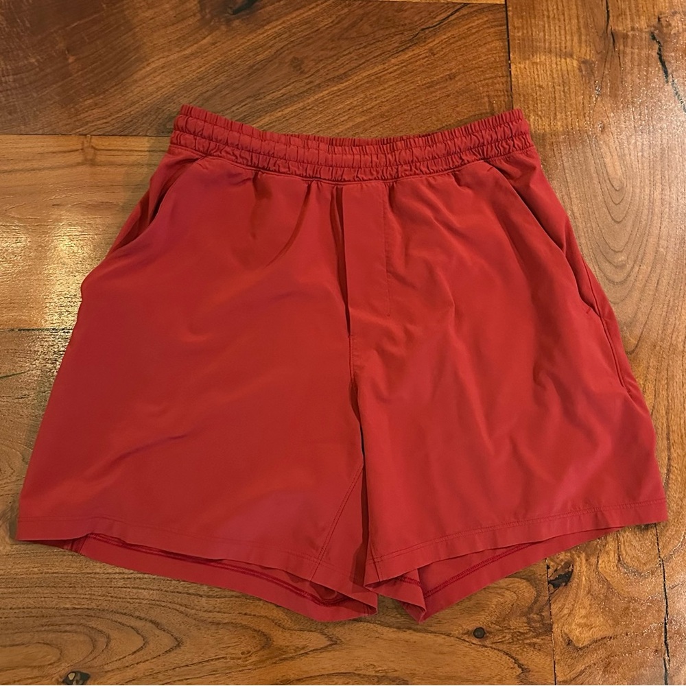 Lululemon Men’s Shorts, 5 in, Red. Size Small